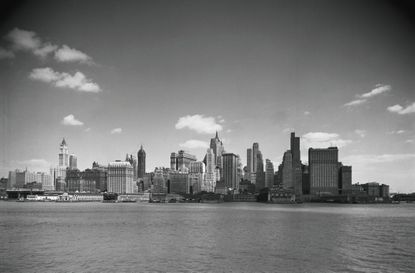 1940s Manhattan skyline