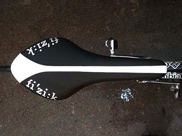 fi'zi:k replaces Selle Italia as the team's saddle sponsor and Cavendish has apparently opted for the company's Arione CX model.