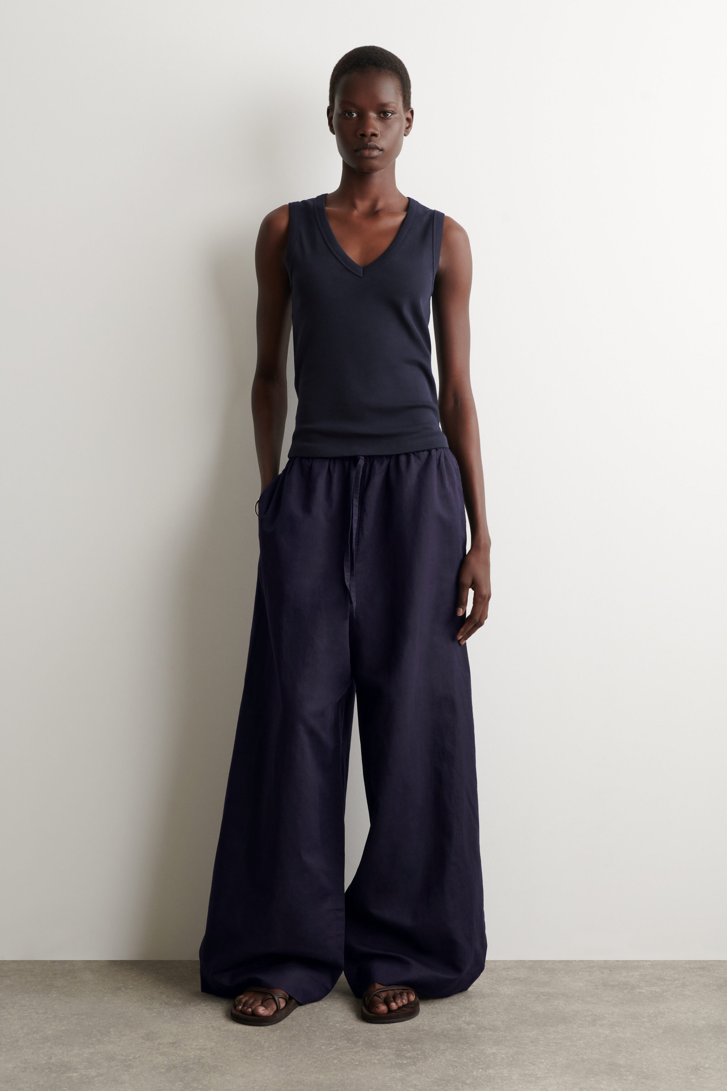 Wide-Leg Linen Drawstring Trousers