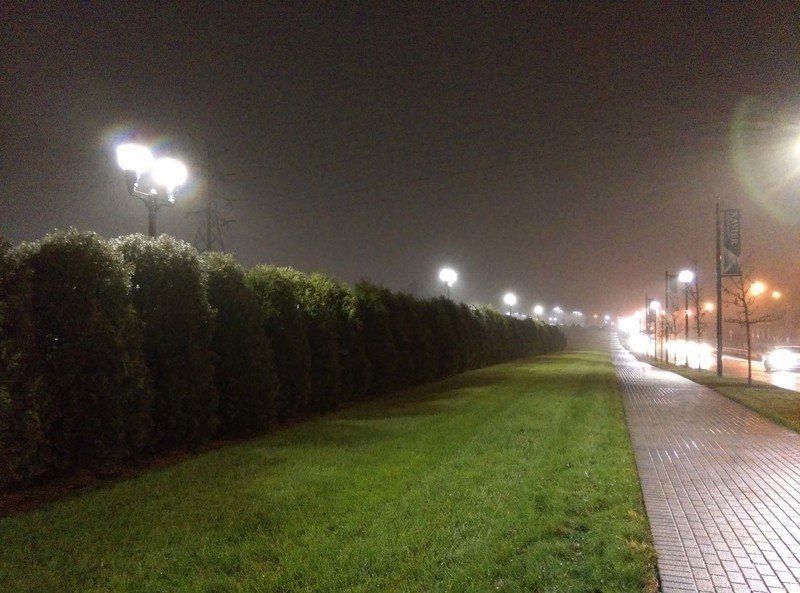 HTC Desire Eye rear camera sample dark