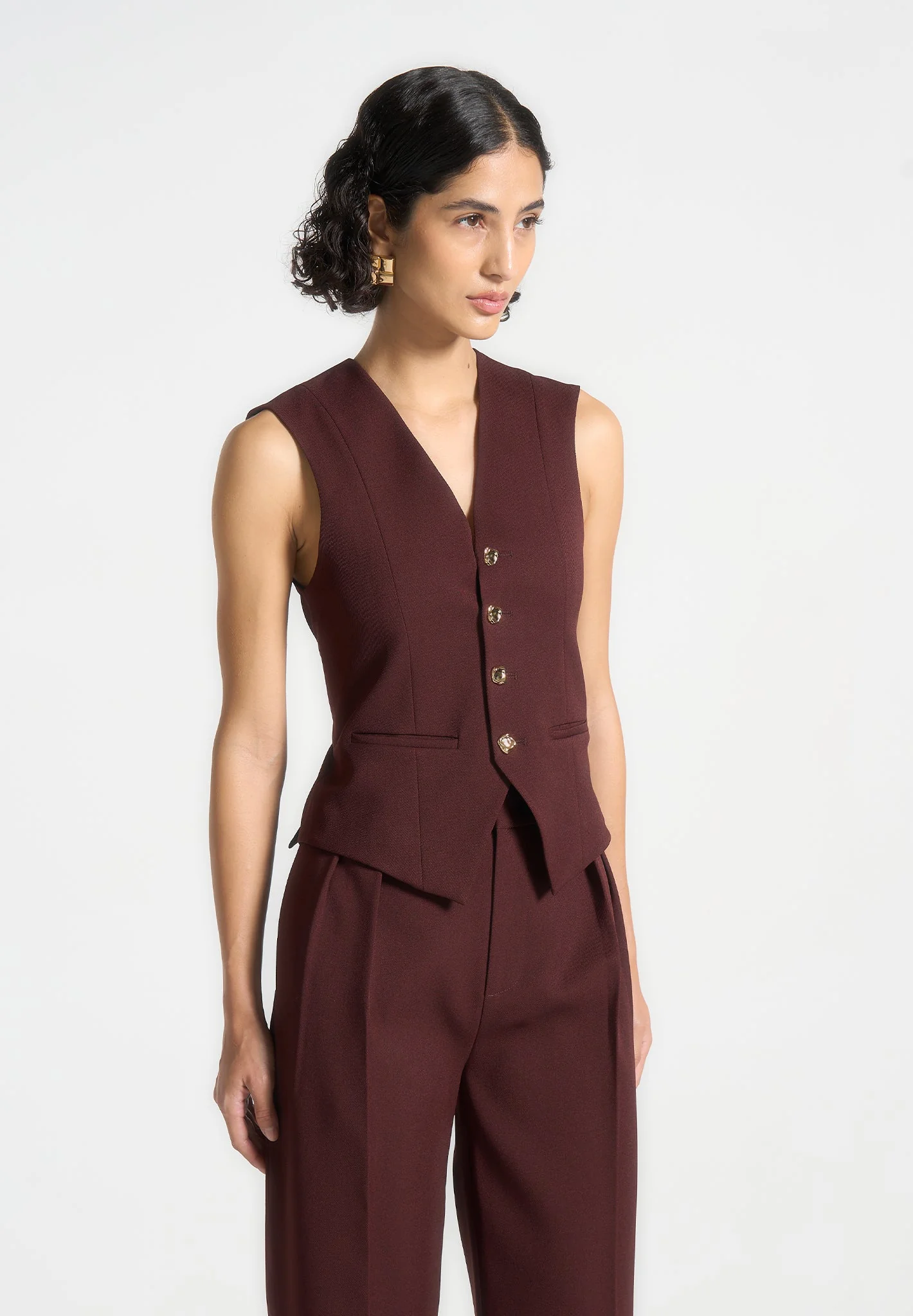 Mani&amp;egrave;re De Voir, Christine in Wine Red