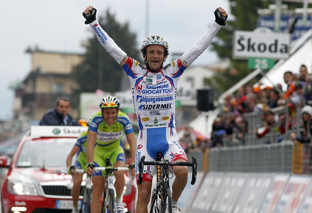 Michele Scarponi wins stage 19 of the 2010 Giro d'Italia