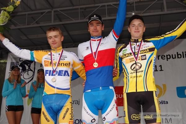 Jakub Nov&aacute;k (Trevigiani) celebrates his U23 title win.
