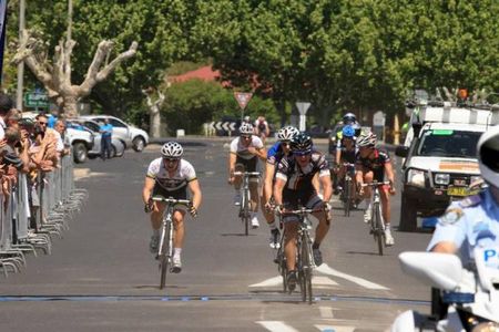 Mark Jamieson scores the biggest win of his road career with a convincing sprint to the line agains Chris Jory (BikeBug.com) and Brian Mcleod (Budget Forklifts)