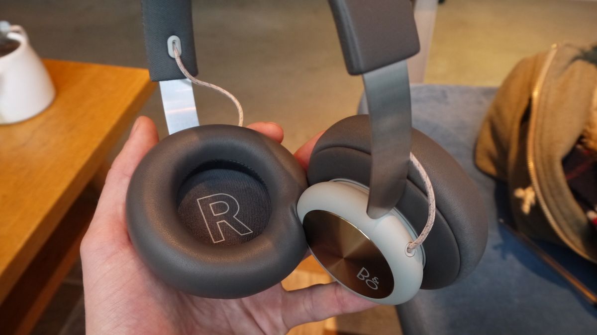 Hands On: B&O BeoPlay H4 Review | TechRadar