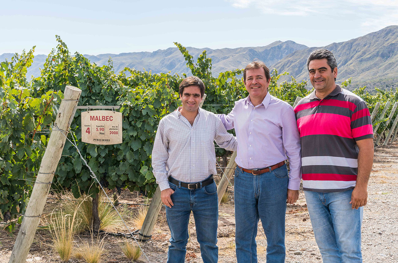 Gustavo Matocq and his team