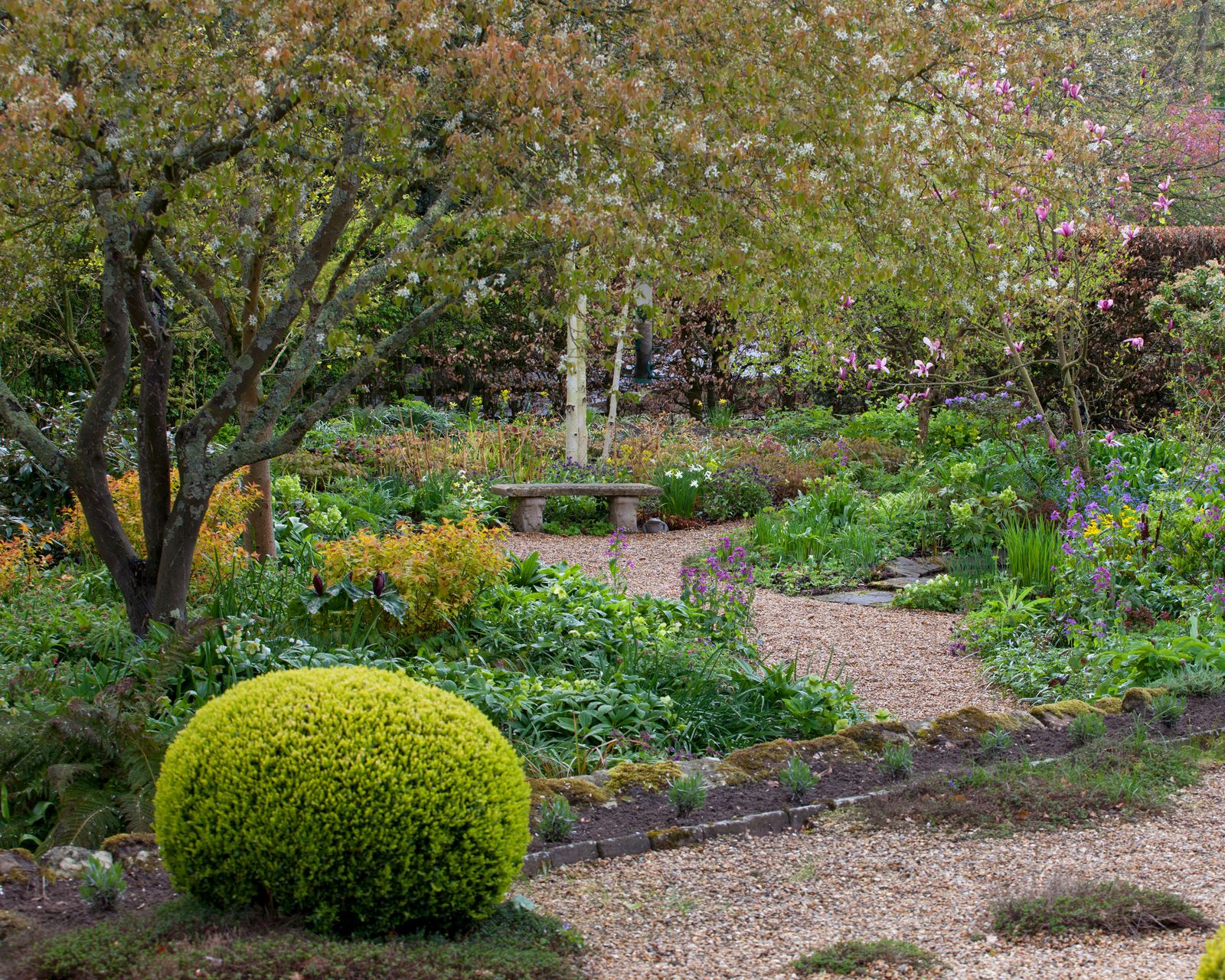 Tour this famed garden designer's English spring garden | Homes & Gardens