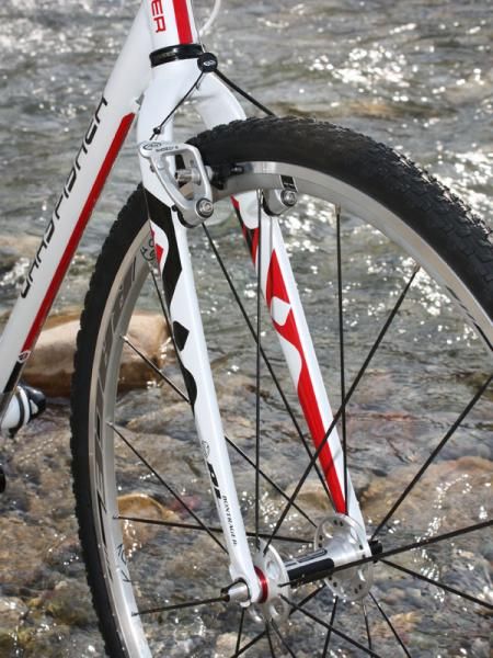 The Presidio doesn't get the full FCC treatment but still uses the widely-set fork blades and FCC hub.