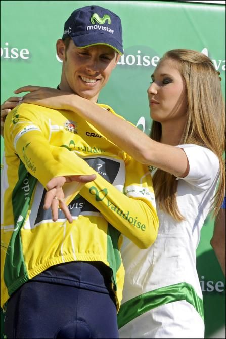 Rui Costa (Movistar) dons the final yellow jersey at the Tour de Suisse