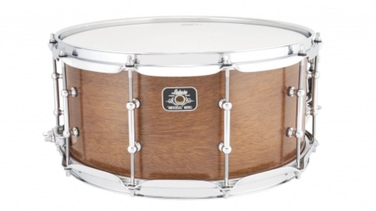 Ludwig Universal snare drums