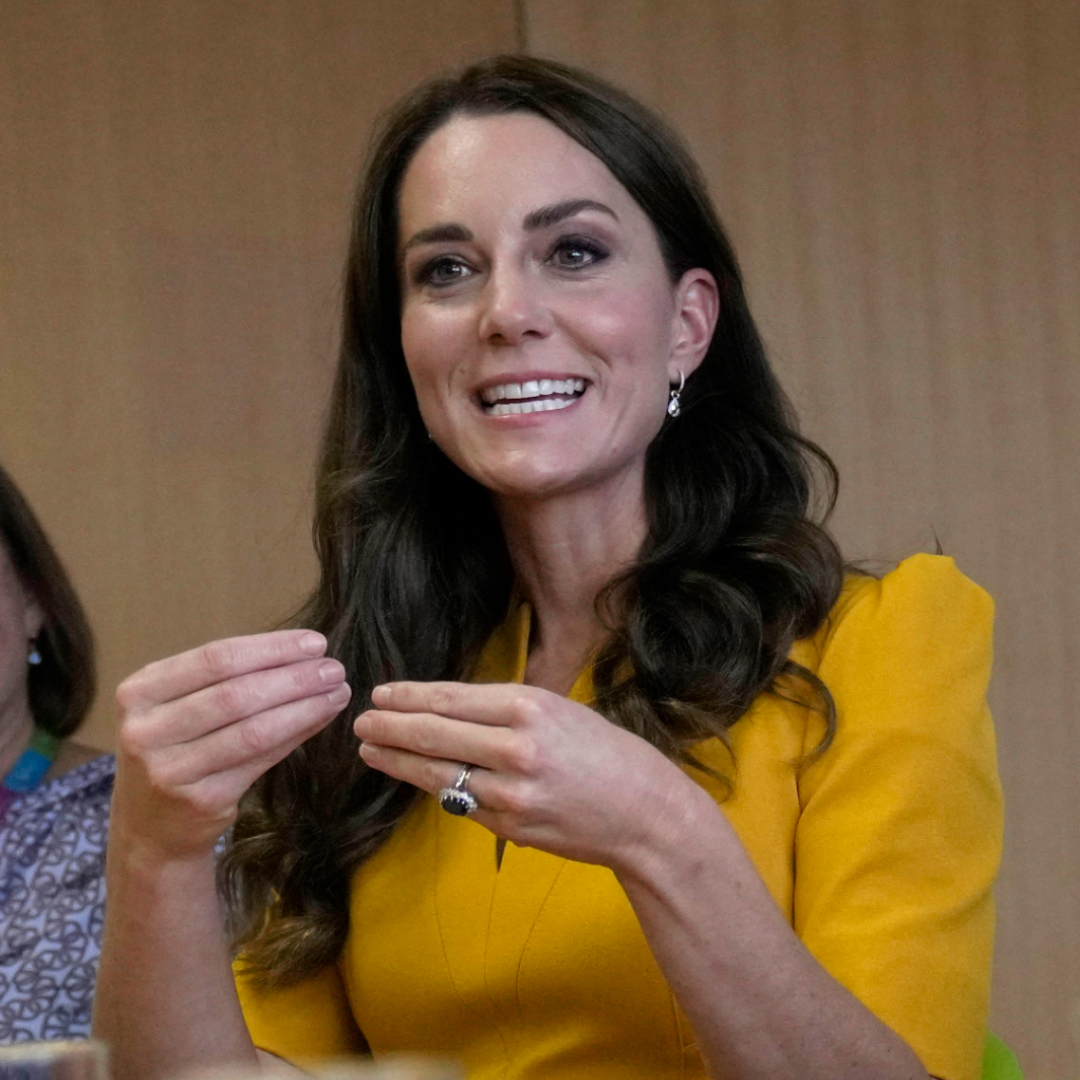 Kate Middleton wears a yellow dress to visit the Royal Surrey County Hospital&#039;s Maternity Unit on October 5, 2022