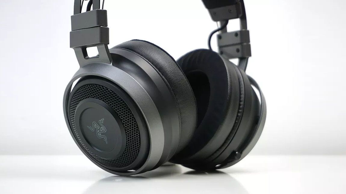 Razer Nari Ultimate Gaming Headset.