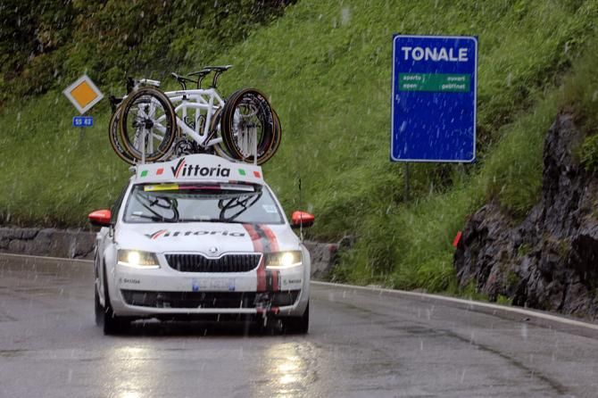 The neutral support car heads for lower elevations
