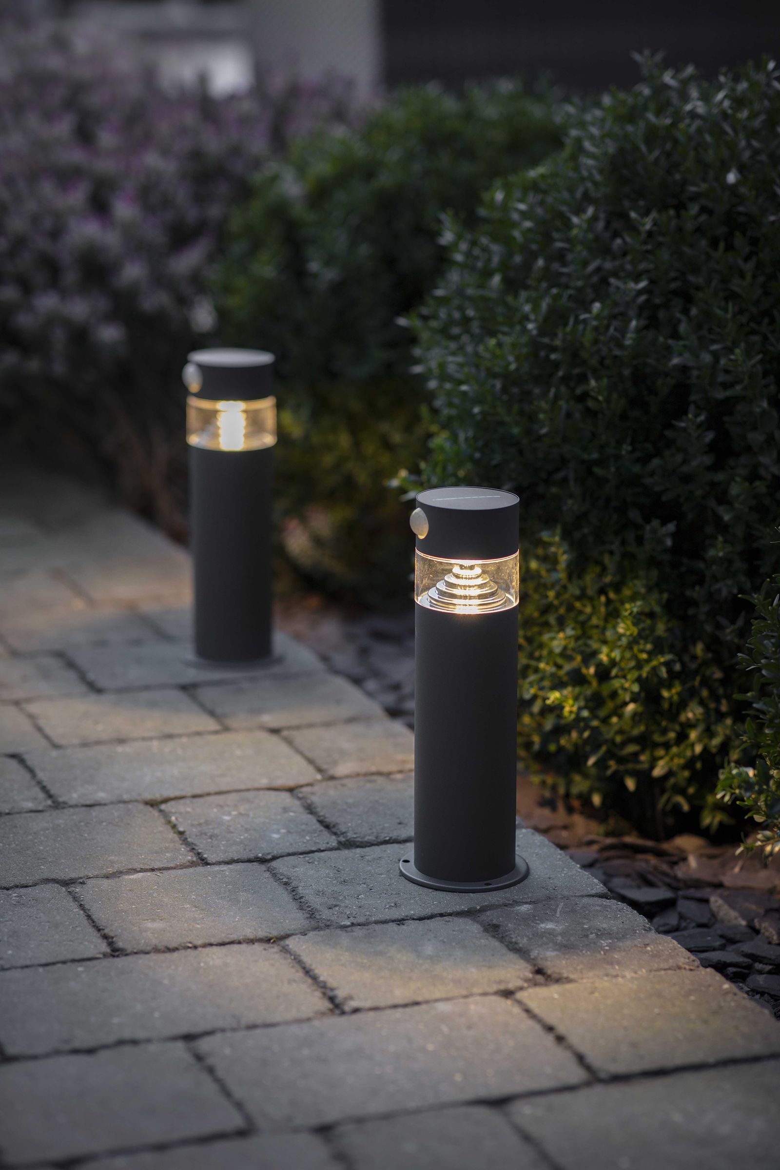 Solar garden lighting ideas 18 pretty, energysaving ideas Homes