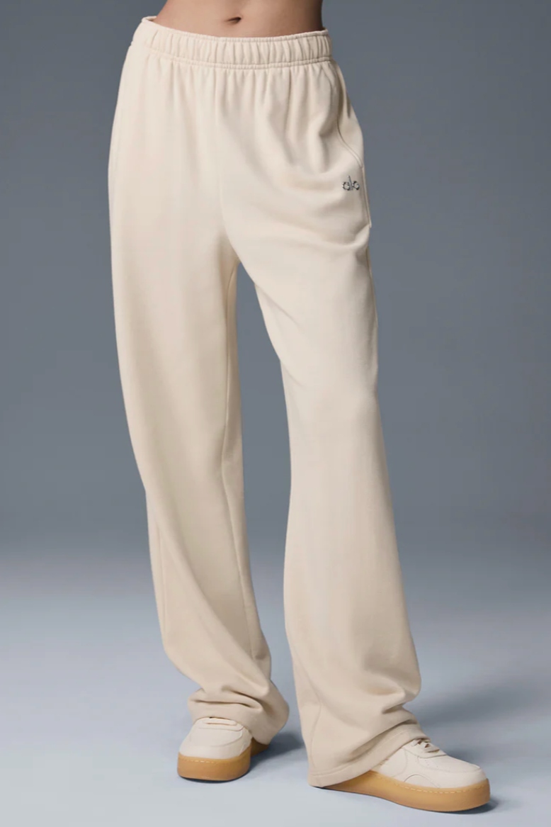 Alo Yoga , Accolade Straight Leg Sweatpant