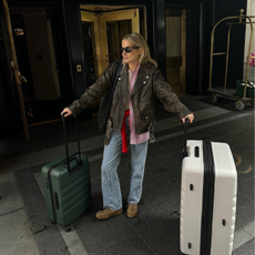 comfy-travel-outfits-306166-1678988578315-square