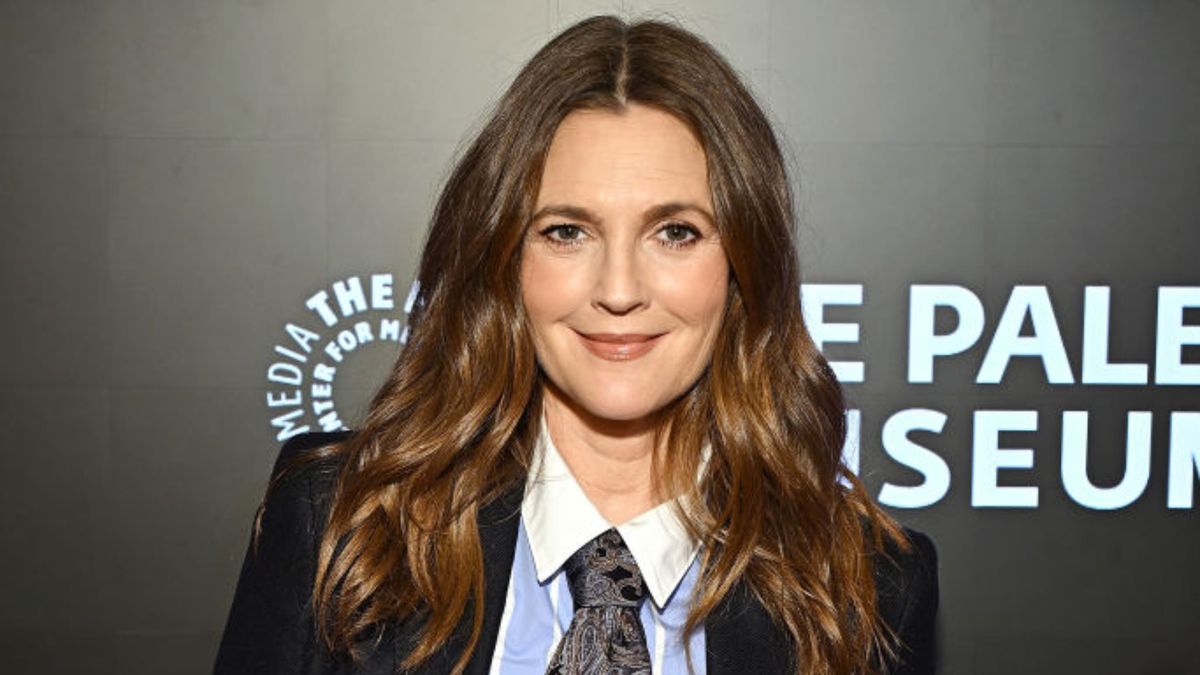 Drew Barrymore dit qu'elle a « tellement lutté » mentalement contre la périménopause, révélant ses symptômes inattendus