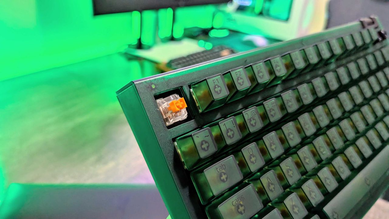Image of the Razer Phantom Green Collection.