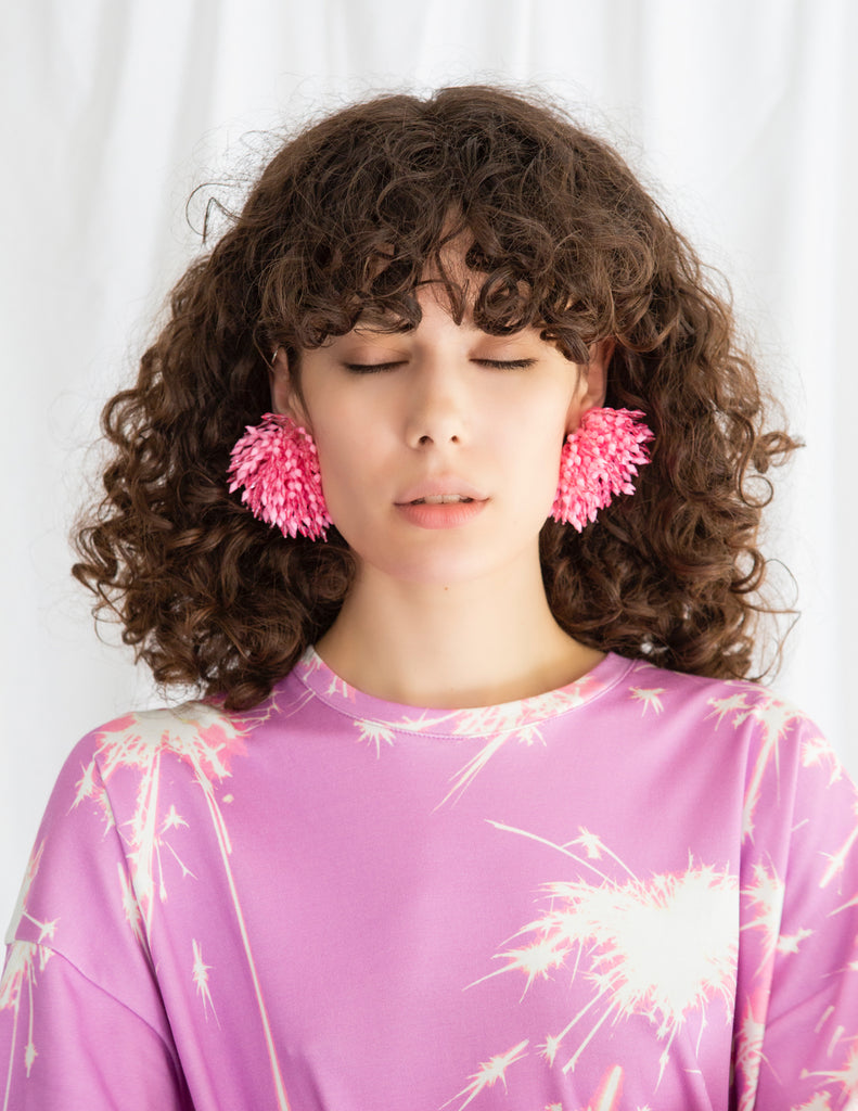 Prom Queen Earrings in Strawberry