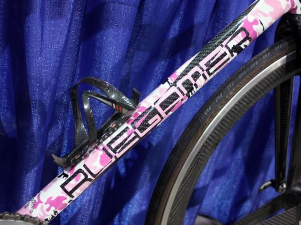 Careful masking lets plenty of the underlying carbon peek through.