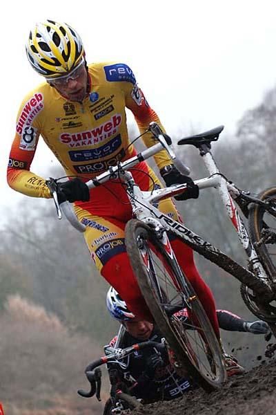 Sven Vanthourenhout (Sunweb Projob) runs
