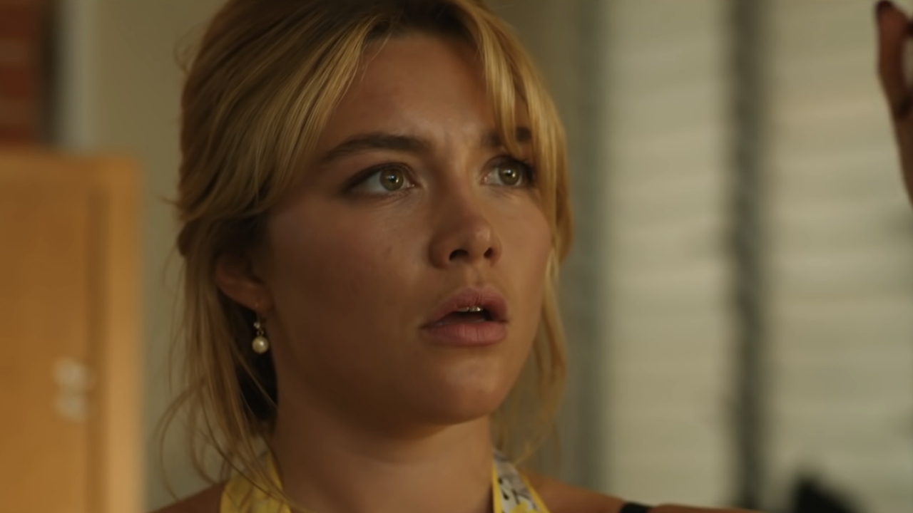 Florence Pugh parece confundida en Don't Worry Darling