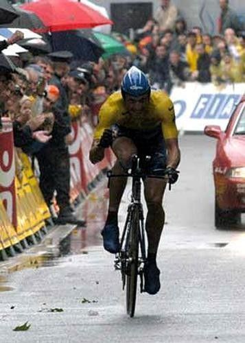 Armstrong clinches the 2003 Tour