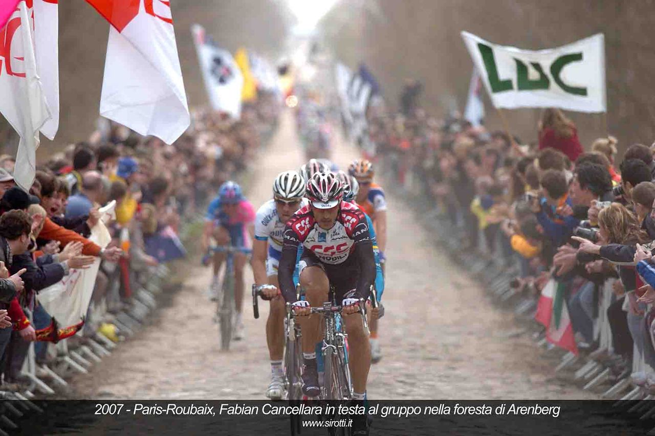 Fabian Cancellara leads the peloton through the Forest of Arenberg during the 2007 Paris-Roubaix
