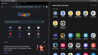 A screenshot showing split-screen apps