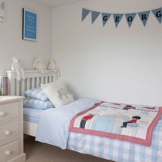 kids room with drawer