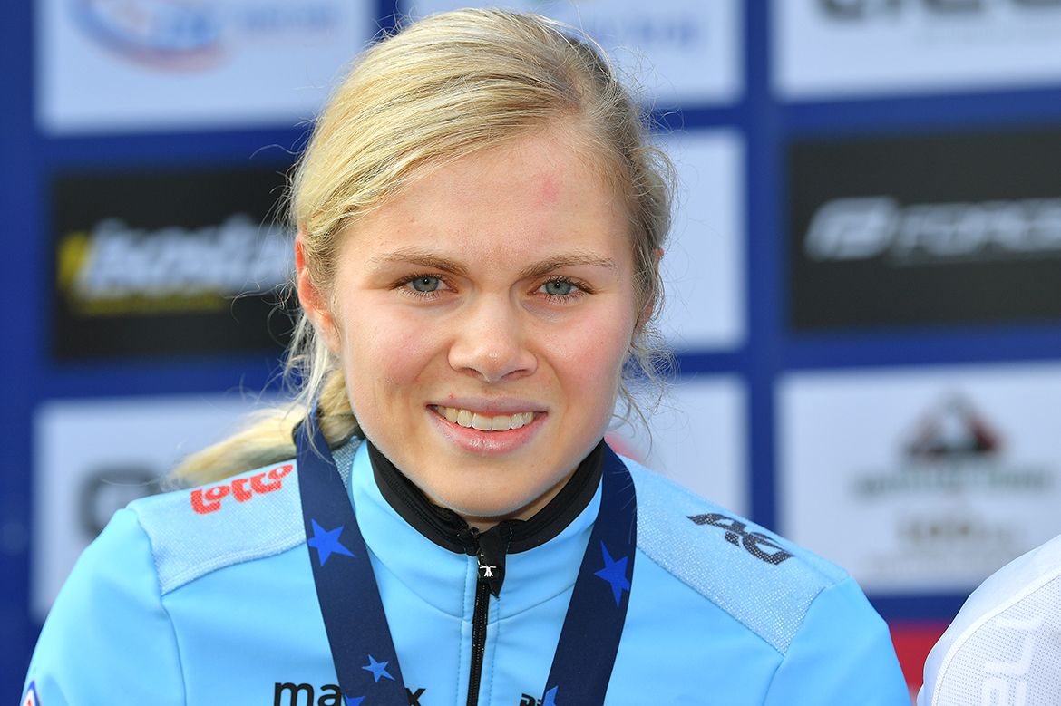Laura Verdonschot (Belgium) took the silver medal in the under-23 women's race.