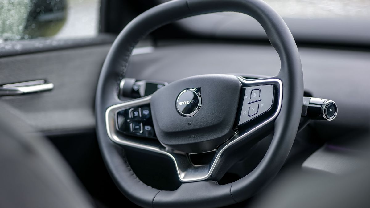 2025 Volvo EX30 test drive.