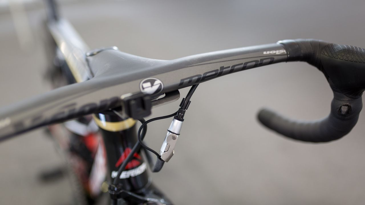 A quick release barrell adjuster allows the rear brake to be released