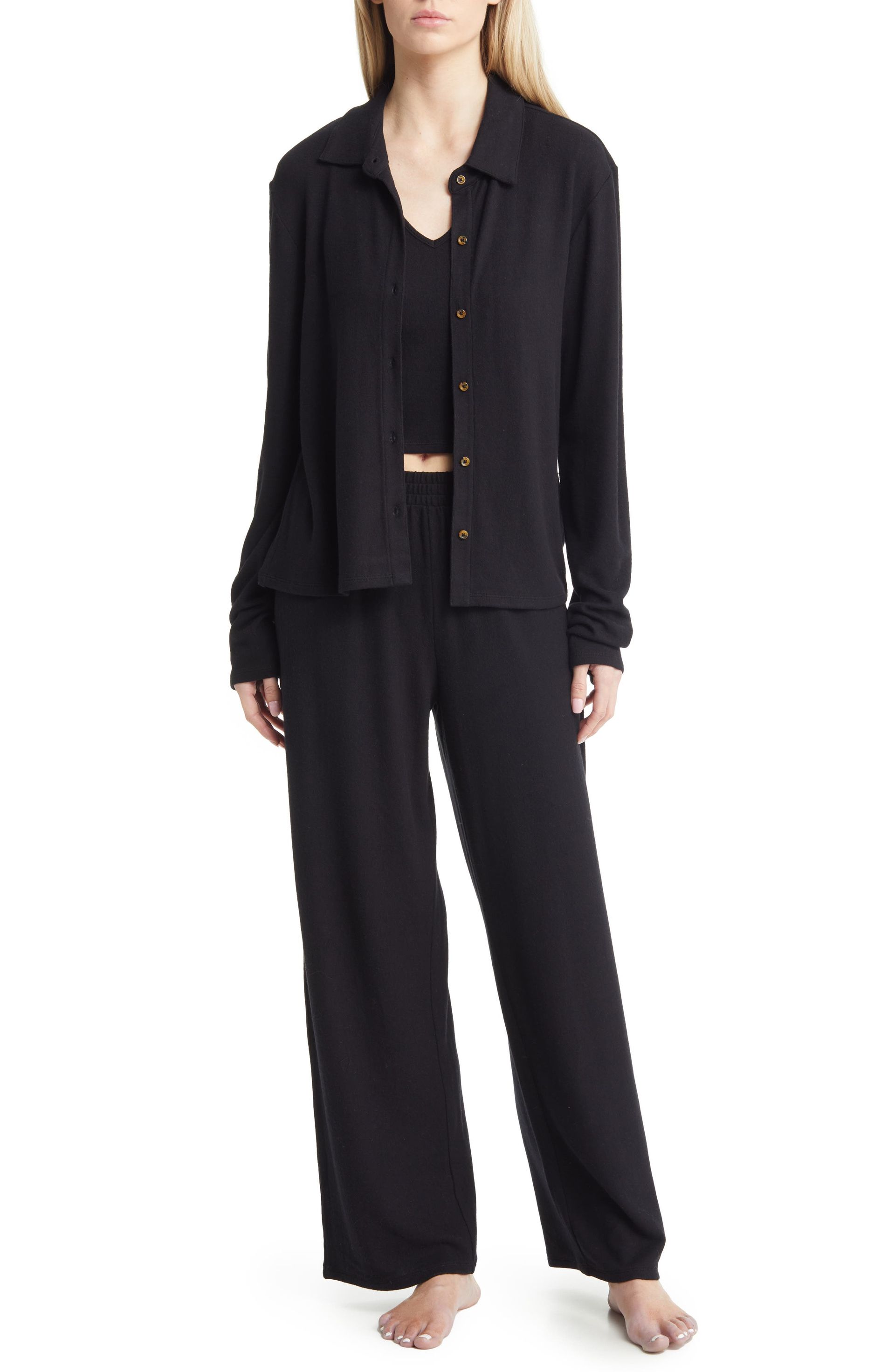 Sofia Richie’s Quiet Luxury Sweater Set Epitomizes Cozy-Chic Sofia Richie’s Quiet Luxury Sweater Set Epitomizes Cozy-Chic