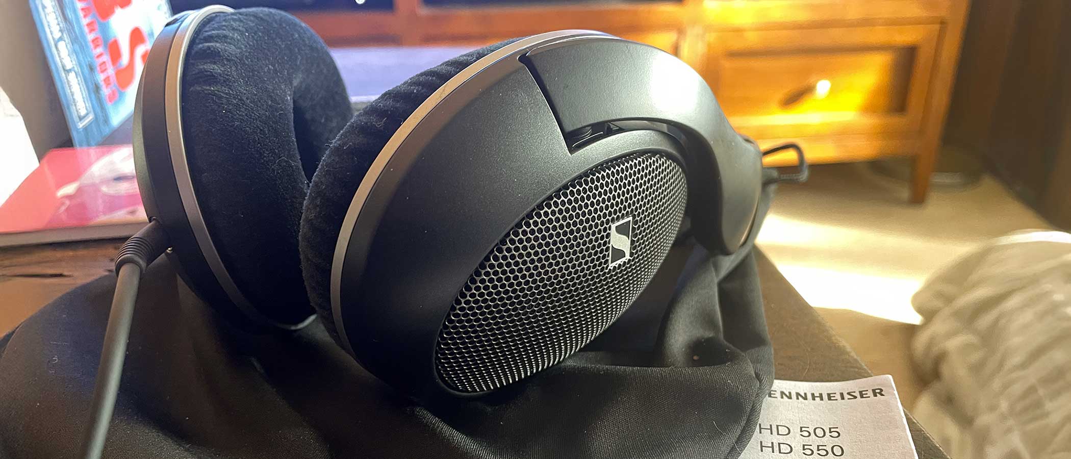 HD 550