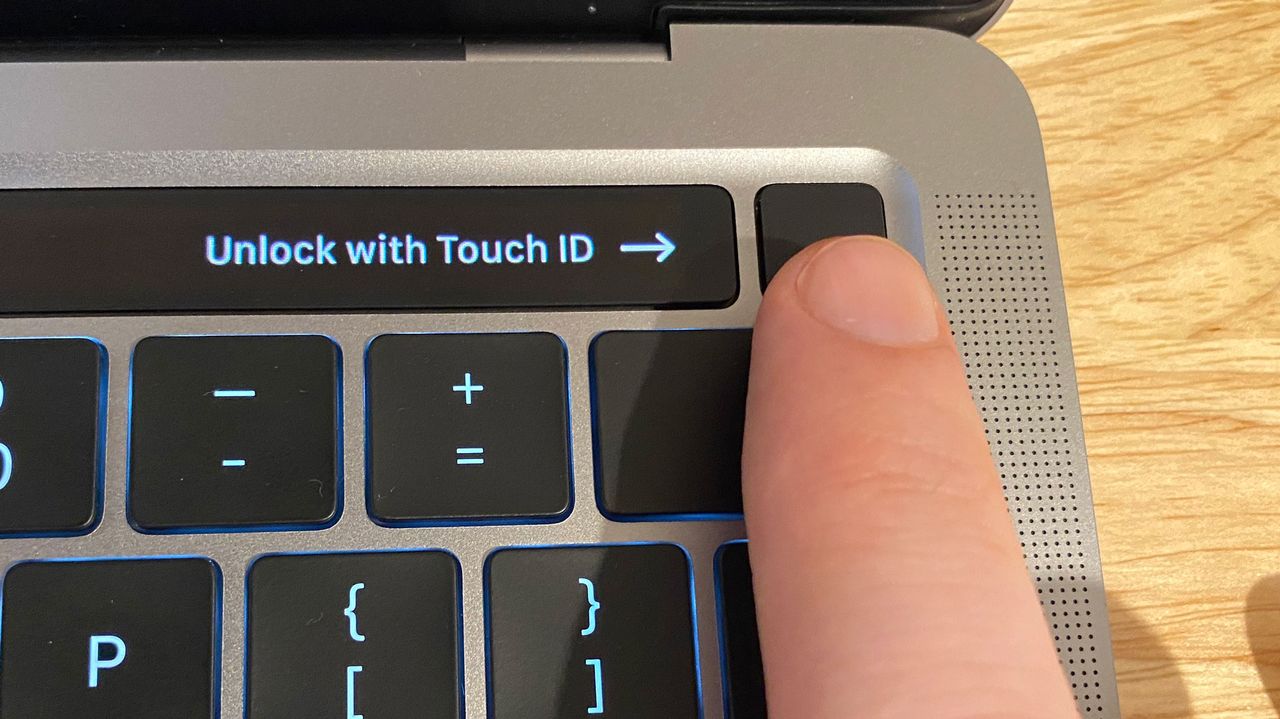 Apple MacBook Pro (13-inch)
