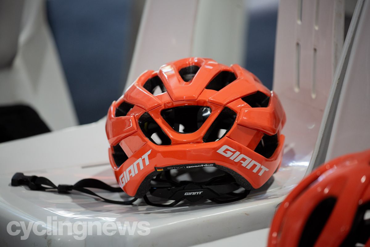 Giant Helmet TDU
