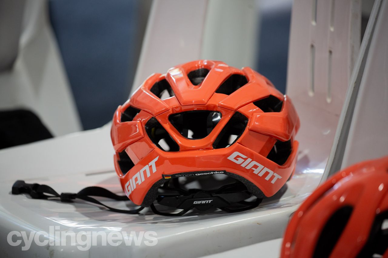 Giant Helmet TDU