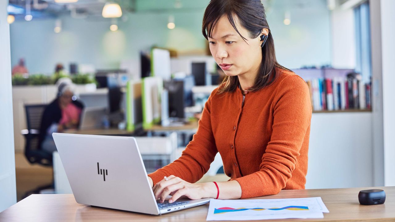 Image of the HP EliteBook X 14 (2024).