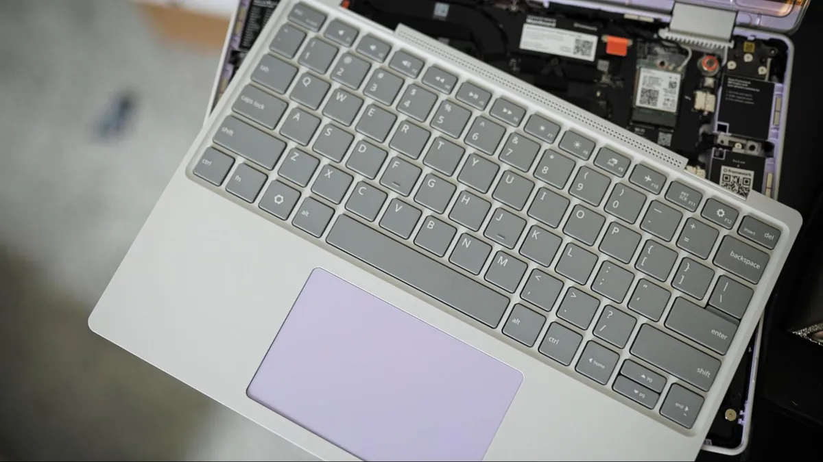 Клавиатурный блок и сенсорная панель Framework Laptop 12