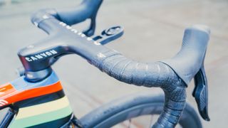 Van Vleuten's world champions bike with 90mm stem
