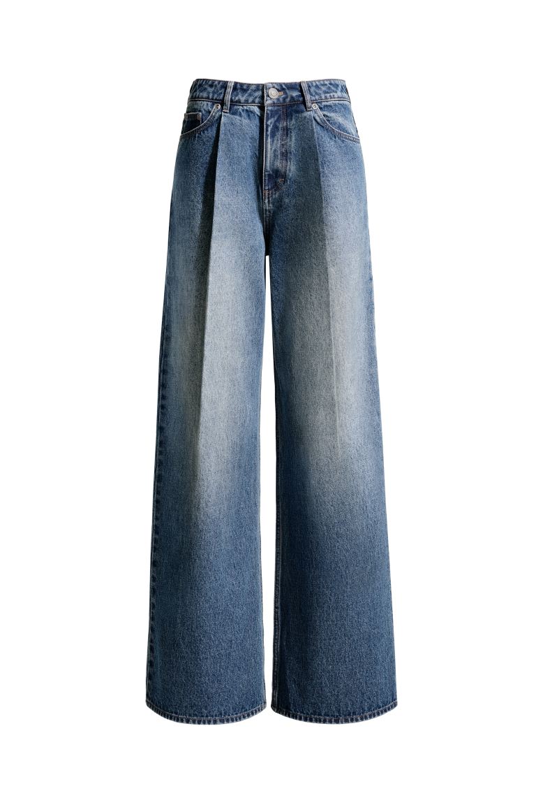 Baggy Pleat-Front Jeans