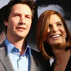 Actors Keanu Reeves (L) and Sandra Bullock arrive at the premiere of Warner Bros. Pictures' "The Lake House" at the Cinerama Dome on June 13, 2006 in Los Angeles, California. 