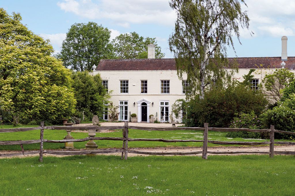 Properties for sale with libraries: The Old Manor, Braughton Hill, Earls Croome, Worcester
