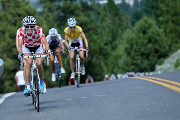 Cath Cheatley (Colavita-Baci) on the way up the last KOM.