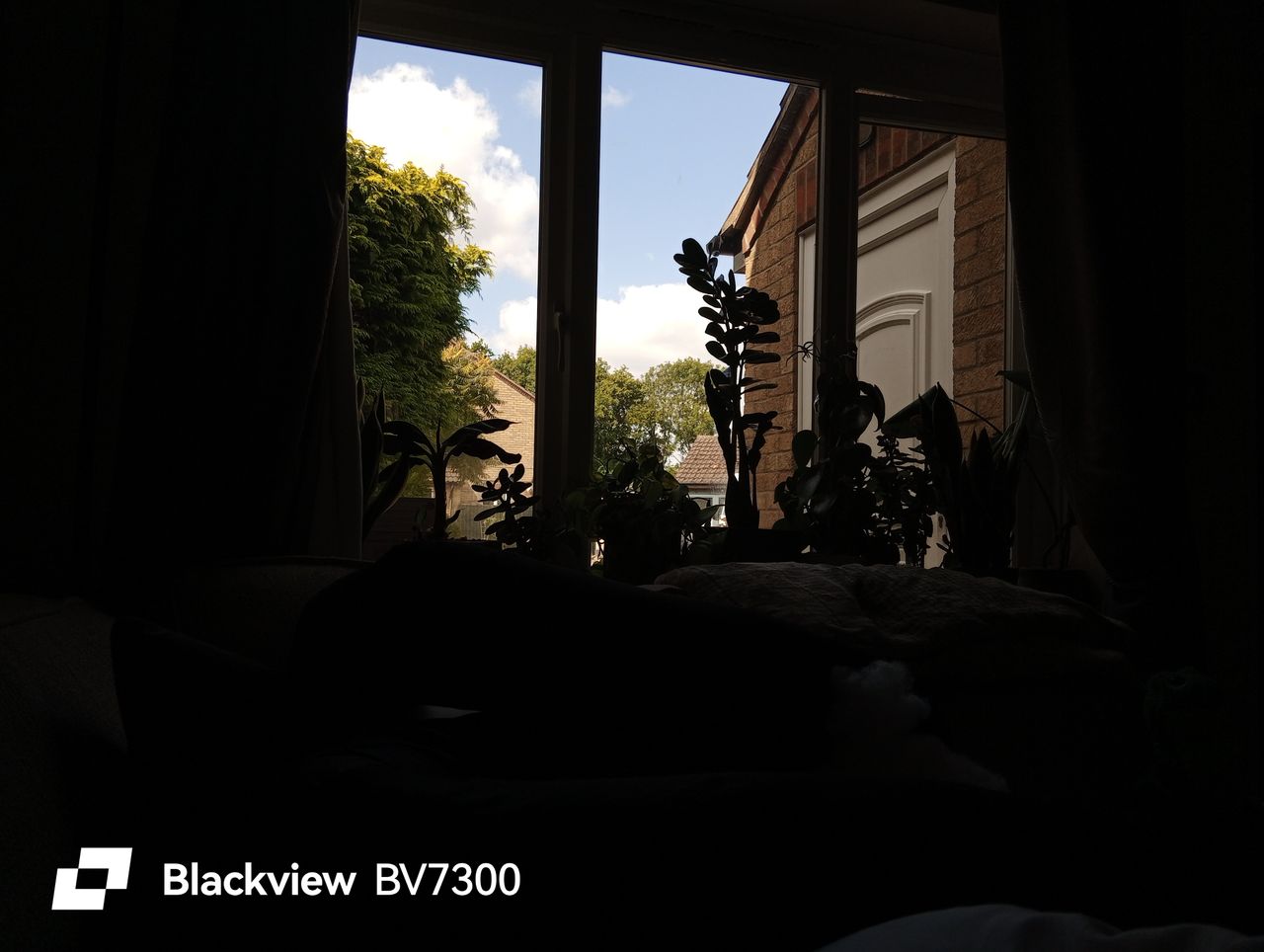 Blackview BV7300 Example images