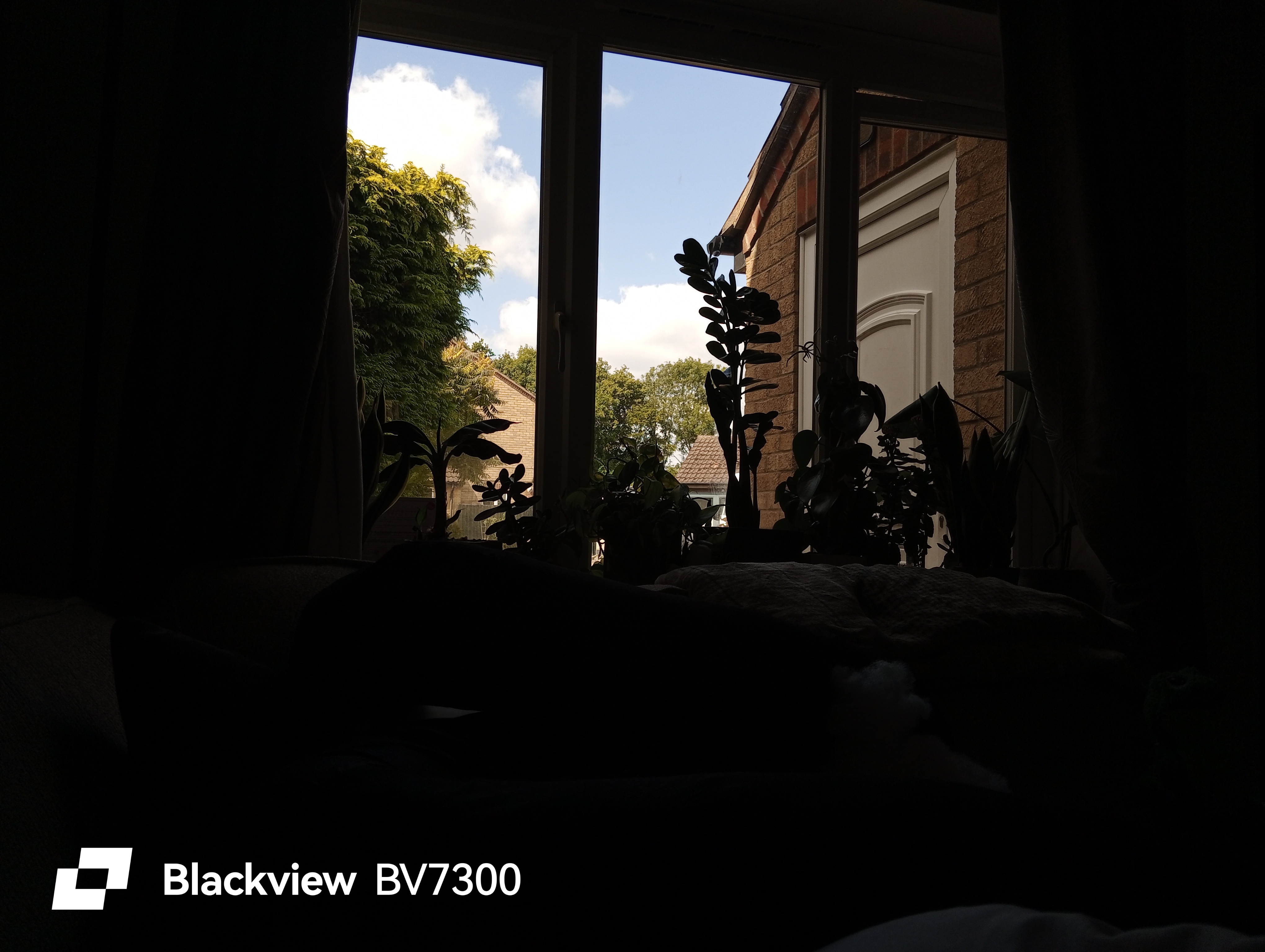 Blackview BV7300 Example images