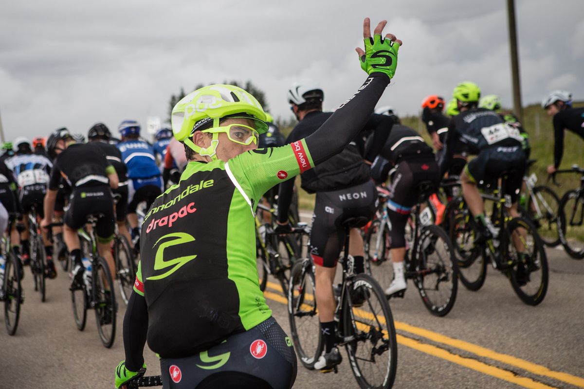 Andre Cardoso (Cannondale-Drapac) rider calls for service