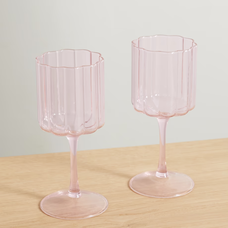 pink wavy wine glasses