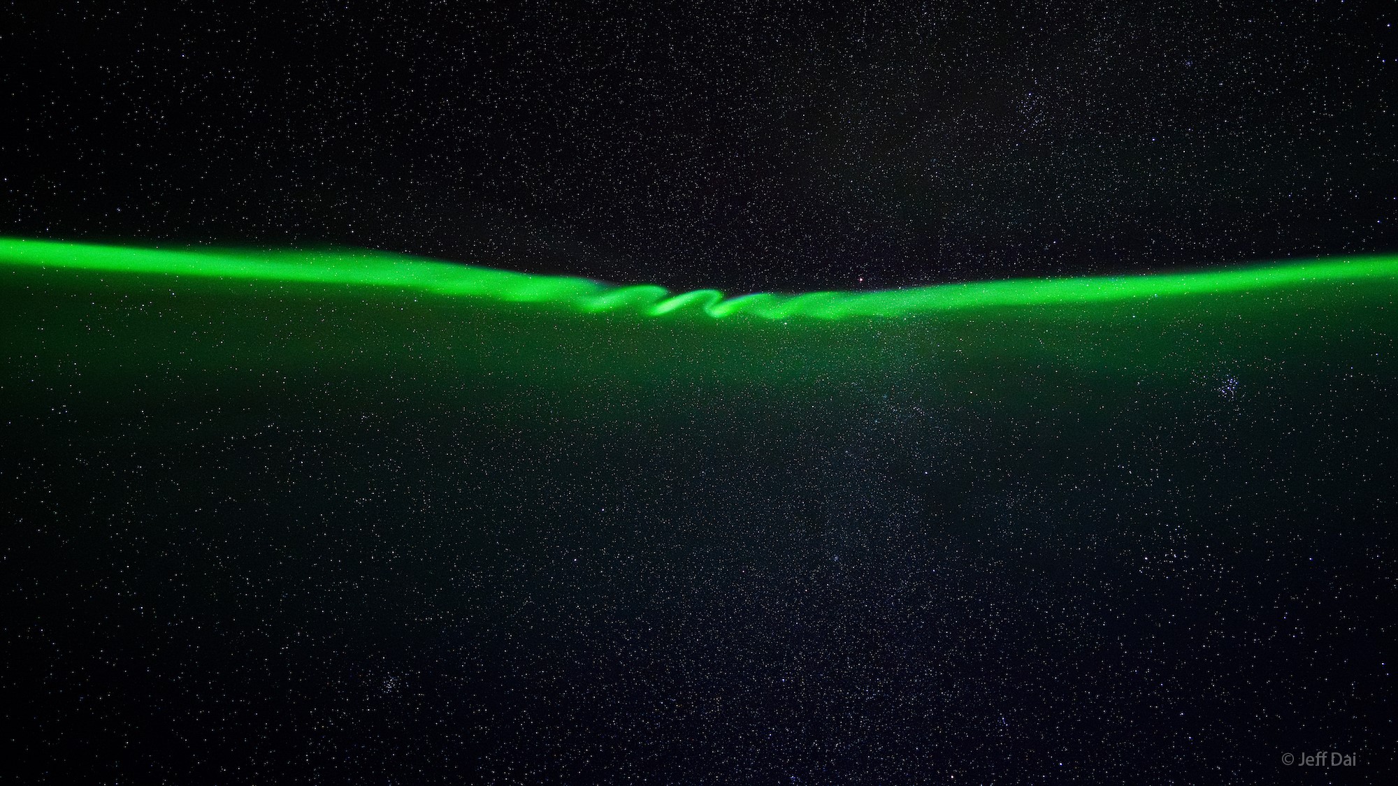 Watch extremely rare ‘aurora curls’ ripple through the northern lights (video) Space